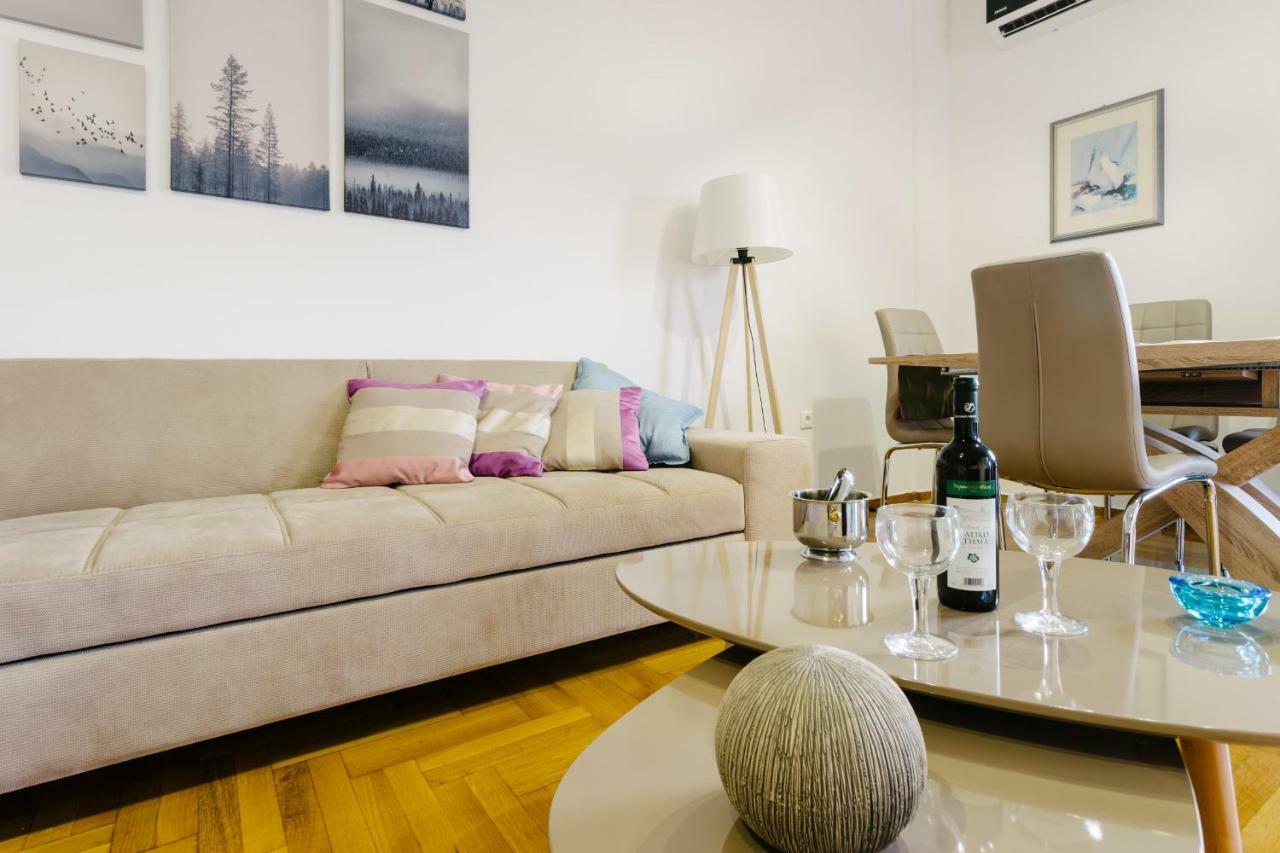 Bright 2 Bedrooms Apt. In The Heart Of Athens W Stunning Views To Acropolis Bagian luar foto