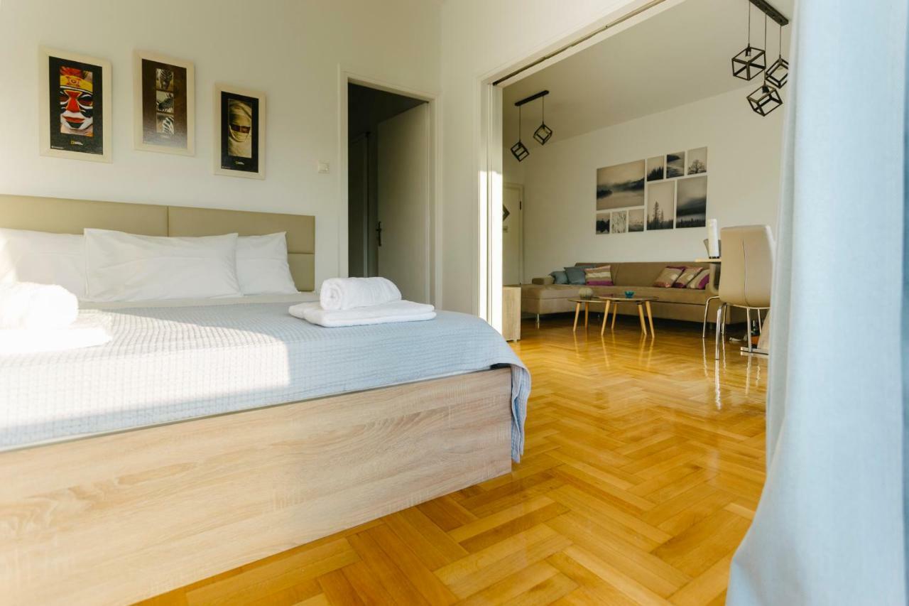 Bright 2 Bedrooms Apt. In The Heart Of Athens W Stunning Views To Acropolis Bagian luar foto