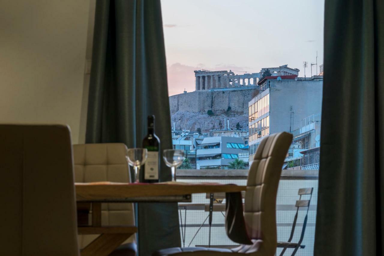Bright 2 Bedrooms Apt. In The Heart Of Athens W Stunning Views To Acropolis Bagian luar foto