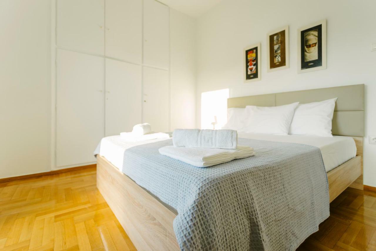 Bright 2 Bedrooms Apt. In The Heart Of Athens W Stunning Views To Acropolis Bagian luar foto